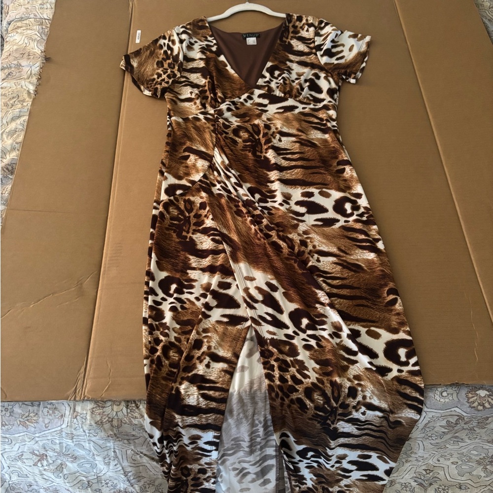 VENUS Brown Animal Print Maxi Dress